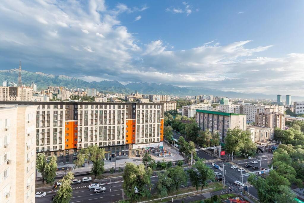 Квартира С Видом На Горы Almatı Dış mekan fotoğraf
